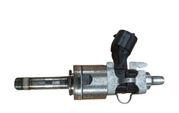 Fuel injector