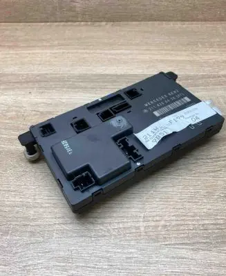 Mercedes-Benz E W211 Door control unit/module A2118200426