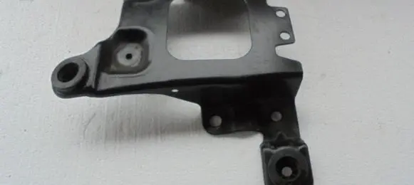 Ford Focus Battery box tray AV61-R6K034AB