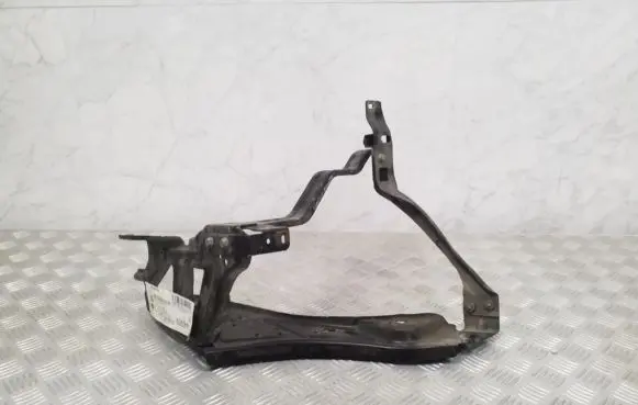 Mercedes-Benz E C207 W207 Headlight/headlamp mounting bracket A2076200372