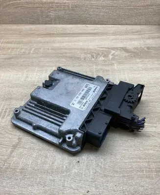 Opel Insignia A Engine control unit/module ECU 55576906 0281017105