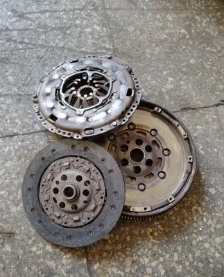 Skoda Octavia Mk2 (1Z) Clutch set kit 06F105264D 03G141025E 06F141031B