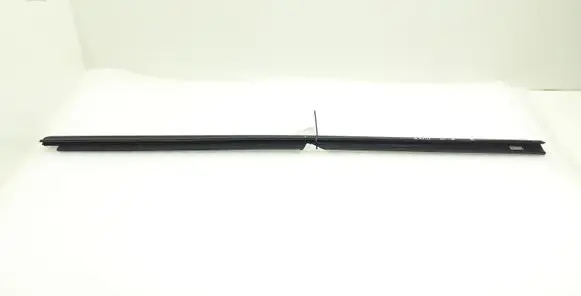 BMW 8 G15 Rubber seal front door window/glass 7456036 51407456036