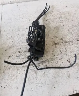 Volkswagen Golf IV Turbo solenoid valve 1J0906627 02T080 72290320