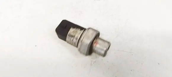 Volkswagen PASSAT B5.5 Air conditioning (A/C) pressure sensor 8d0959482b tdp-302qadg-2