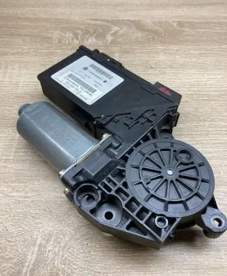 Volkswagen Phaeton Rear door window regulator motor 3D0959704D
