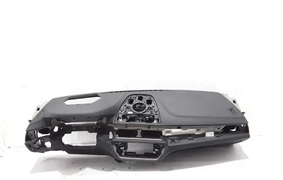 BMW 5 G30 G31 Dashboard 9868809