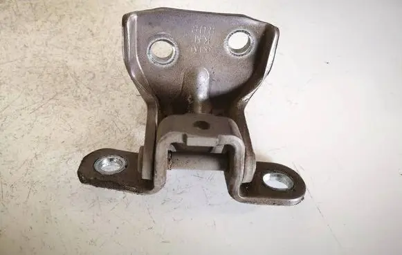 KIA Sportage Rear door lower hinge