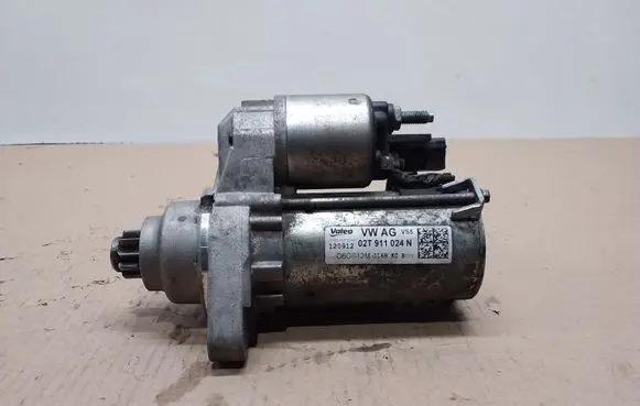 Skoda Fabia Mk2 (5J) Starter motor 02T911024N