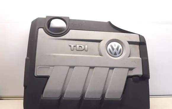 Volkswagen PASSAT CC Engine cover (trim)