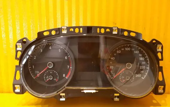 Volkswagen Golf Sportsvan Speedometer (instrument cluster) 517920750C