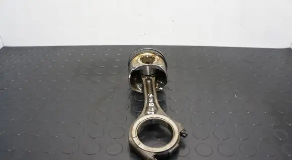 Audi A6 S6 C6 4F Piston with connecting rod