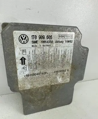 Volkswagen Golf V Airbag control unit/module 1T0909605 05H21S12 5WK43150