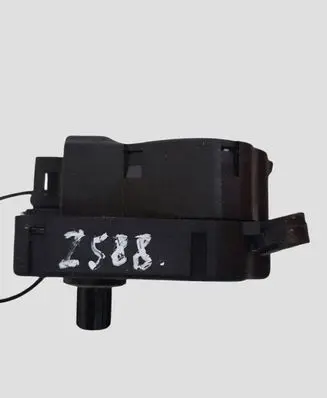 Opel Zafira C Air flap motor/actuator U9518001 EAD105 071011