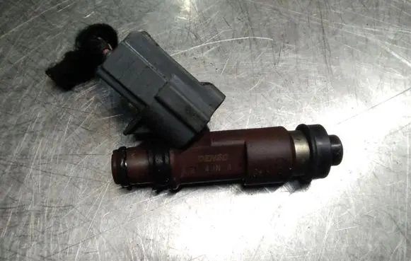 Subaru Outback Fuel injector 010043027 4JN3
