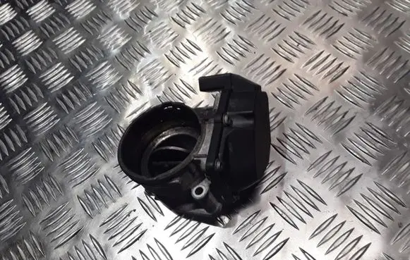 Volkswagen Caddy Throttle valve 03G128063A