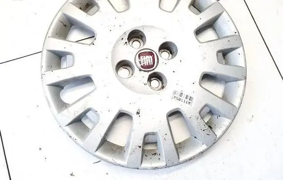 Fiat Fiorino R14 wheel hub/cap/trim 