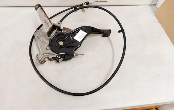 Mitsubishi Endeavor Handbrake/parking brake lever assembly