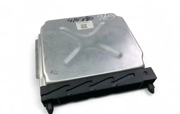 Volvo V70 Engine control unit/module ECU 30684877A