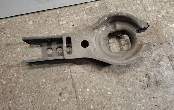 Volvo V70 Rear upper control arm/wishbone