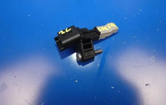 Opel Corsa F Crankshaft position sensor 9675226780