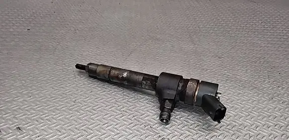 Opel Zafira B Fuel injector 0445110165