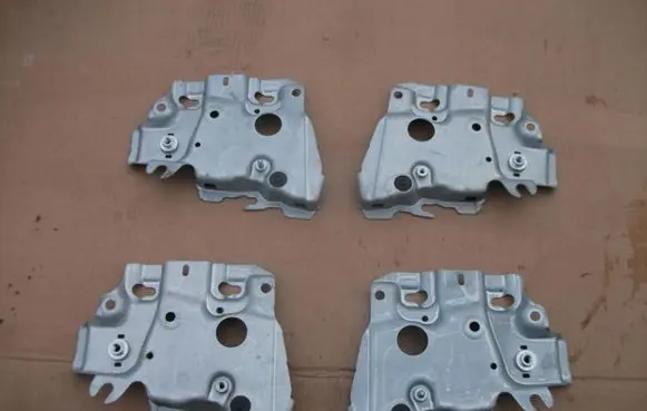 Mercedes-Benz A W169 Engine cover (trim) A6400101935