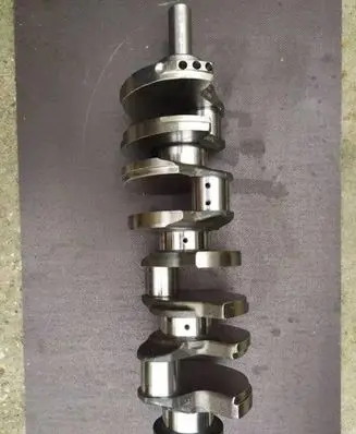 Mercedes-Benz C AMG W204 Crankshaft A1560301201