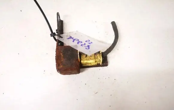 Toyota Yaris Airbag deployment crash/impact sensor