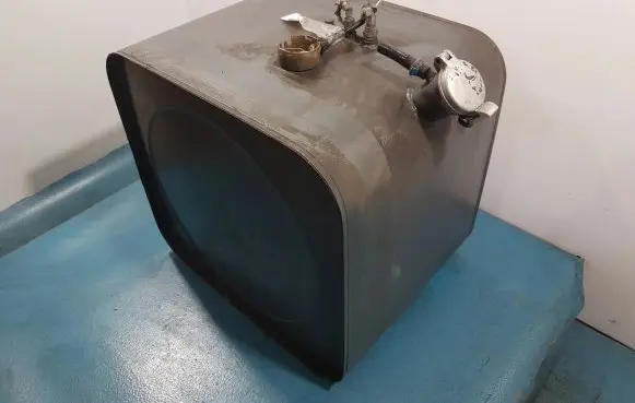 Renault Megane I Fuel tank 