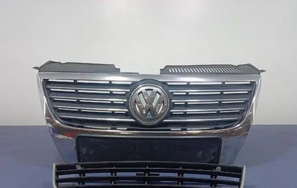Volkswagen PASSAT B5.5 Front grill 3C0853651D