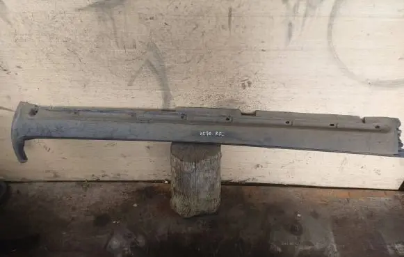 Volvo XC70 Sill 69190881