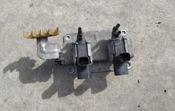 Ford Mondeo MK IV Valve vacuum 