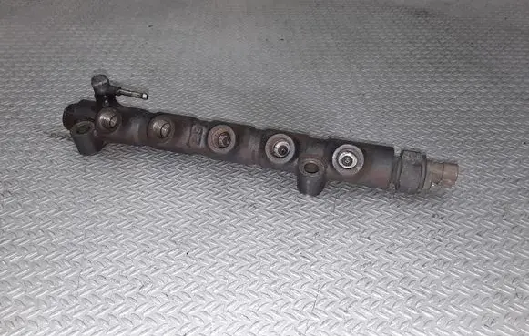 Fuel main line pipe