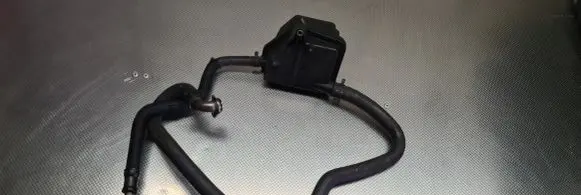 Audi A3 S3 8L Power steering fluid tank/reservoir 1J0422371C
