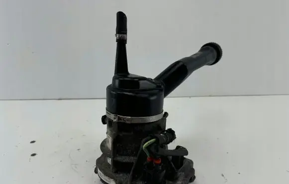 Peugeot 308 Power steering pump 9684979180