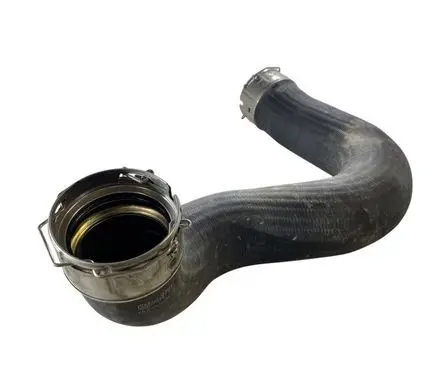 Buick Envision II Intercooler hose/pipe 84639791