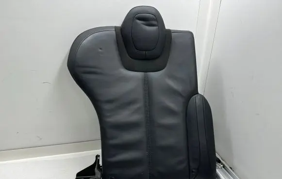 Tesla Model S Rear seat AG126889A 090CT12