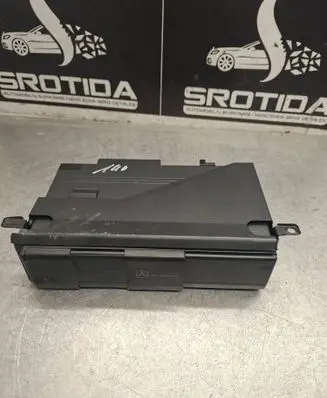 Mercedes-Benz C W203 CD/DVD changer A2038209089 020109 MC3010