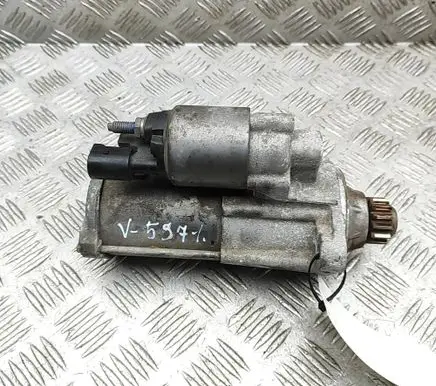 Volkswagen Golf VII Starter motor 02E911022H 0001179606