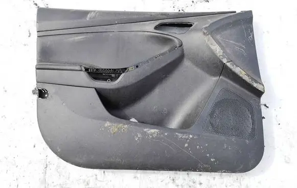 Front door card panel trim