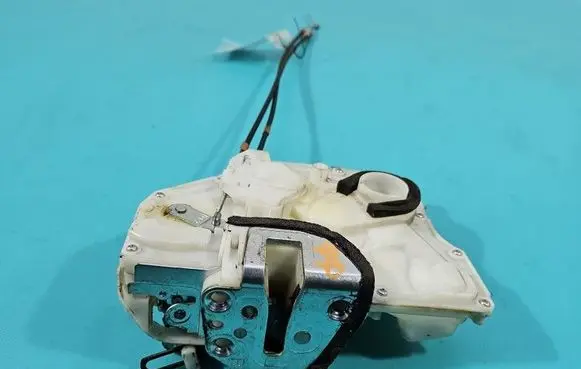 Suzuki SX4 Front door lock IMPRK1537647