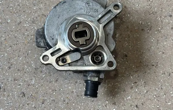 Vacuum pump