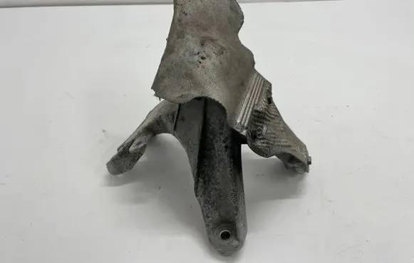 Audi A4 S4 B8 8K Engine mounting bracket