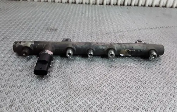 Renault Scenic I Fuel main line pipe 0445214015 7700111013