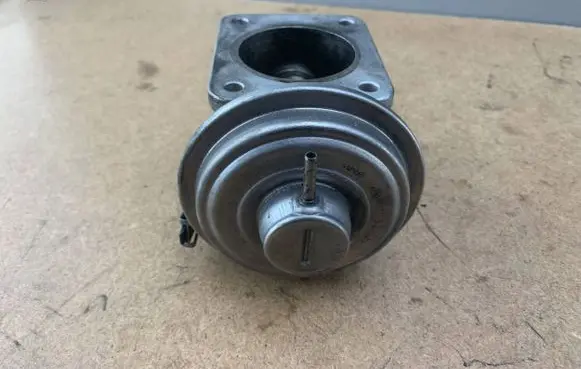 BMW X3 E83 EGR valve 7791480 11717804381 7804381