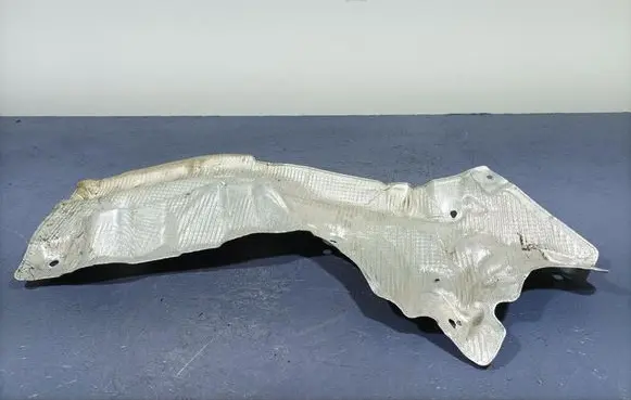 Audi A8 S8 D2 4D Exhaust heat shield 4N1825694C