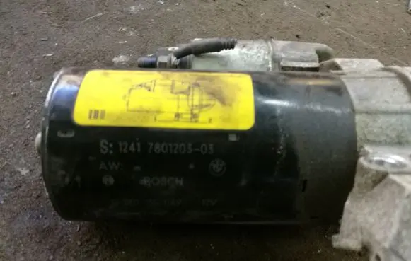 BMW X6 E71 Starter motor 7801203