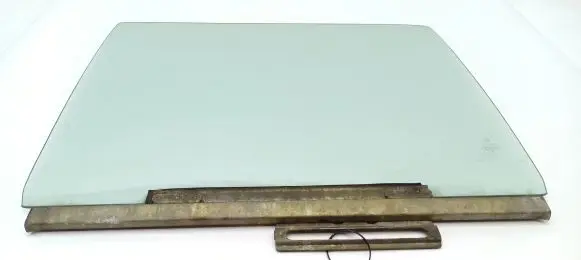 Mercedes-Benz COMPAKT W115 Rear door window glass DOT27M52AS2