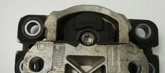 Volvo V70 Gearbox mount 6G927M121NF